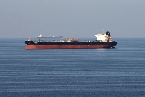 Irã libera transporte de bens humanitários pelo Estreito de Ormuz