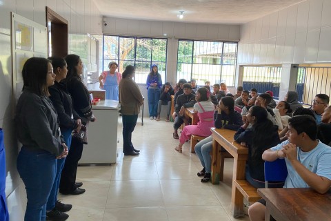 CERET realiza ação com alunos de escola estadual