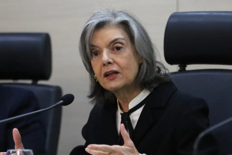 Cármen Lúcia será relatora de Código de Ética do STF, anuncia Fachin
