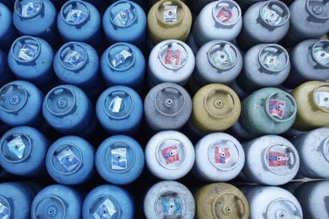 Caixa libera vale-recarga do programa Gás do Povo a 206 mil famílias