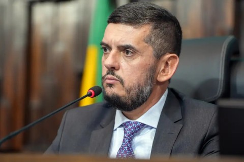 Presidente da Alerj é preso pela PF por vazamento de operação sigilosa
