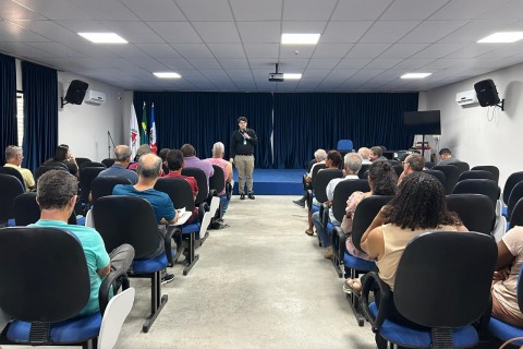 Prefeitura promove palestra sobre crédito rural para apoiar produtores afetados pelas chuvas