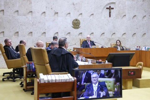 STF suspende julgamento sobre mandato-tampão para governo do Rio