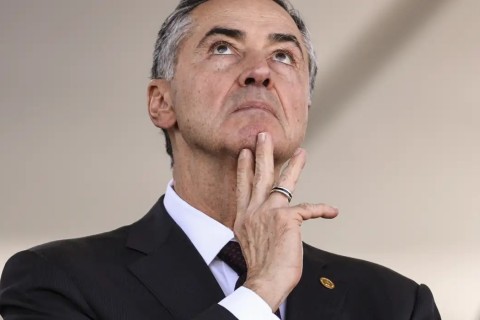 Barroso diz que julgamento de Bolsonaro ocorrerá com serenidade