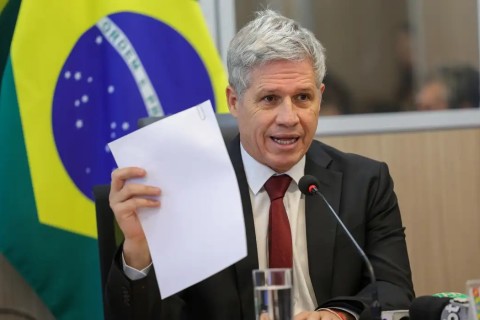 Governo pode prorrogar Brasil Soberano, diz Teixeira