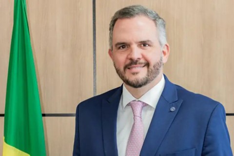 Governo prepara medidas para amenizar reajuste do querosene de aviação