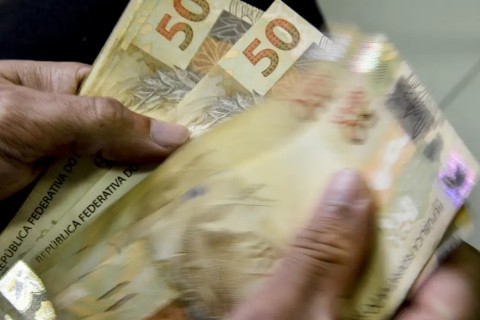 Isenção de IR para quem ganha até R$ 5 mil entra em vigor