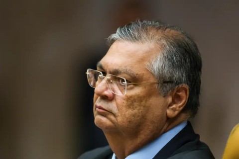 Dino decide que leis estrangeiras não valem automaticamente no Brasil