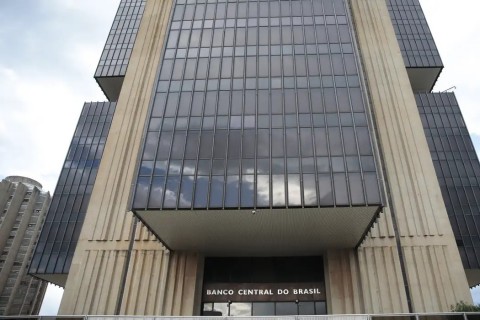 Entidades financeiras defendem atuação do Banco Central no caso Master