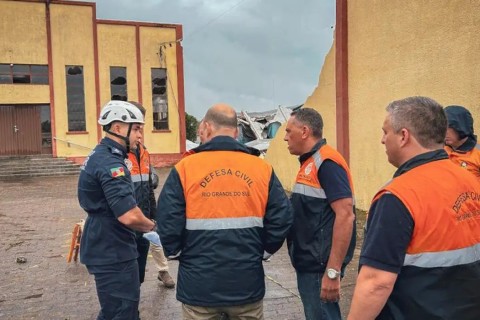 Tornado na Região Sul deixa três mortos em Santa Catarina