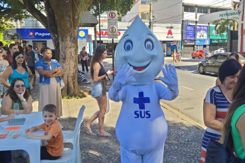 Quase 12 mil pessoas são vacinadas contra a gripe no Dia D dos municípios da Regional de Ubá