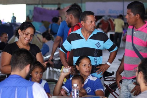 Venezuelanos que vivem no Brasil veem com tristeza crise em seu país