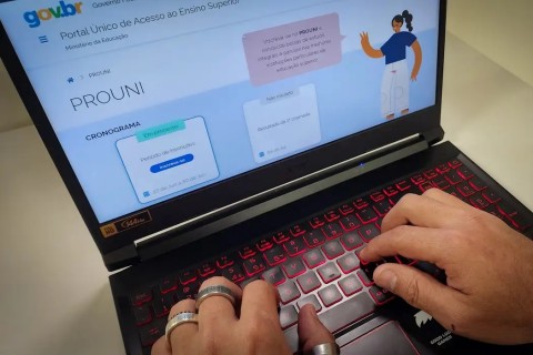 Estudante deve comprovar até hoje informações de inscrição no Prouni