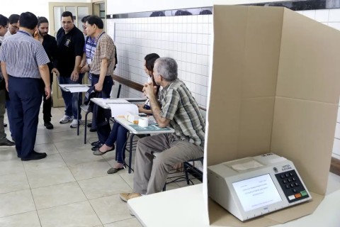 Justiça Eleitoral começa a convocar mesários para eleições de outubro