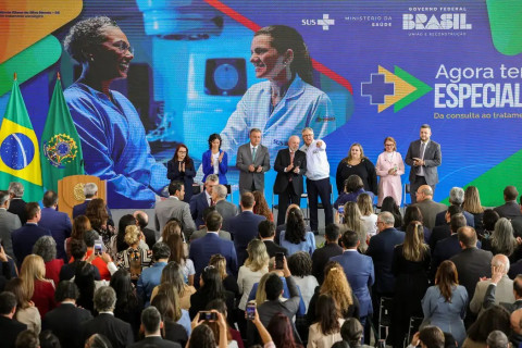 Lula lança programa para melhorar acesso de pacientes a especialistas