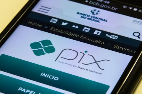 EUA atacam Pix para favorecer empresas de pagamentos estadunidenses