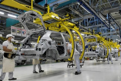 Atividade econômica brasileira cresce 0,4% em agosto