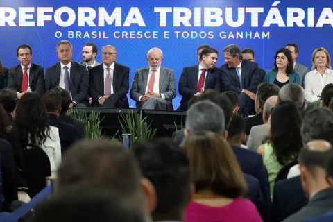 Lula cria comitê gestor e lança plataforma da reforma tributária