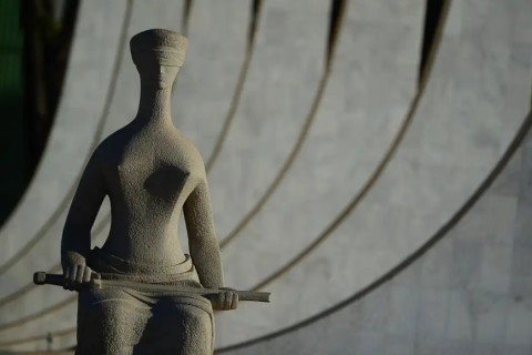 STF mantém regra que reduz aposentadorias por invalidez