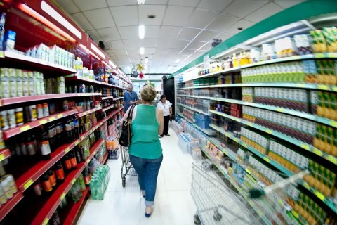 Preço da cesta básica cai em 15 das 27 capitais em julho