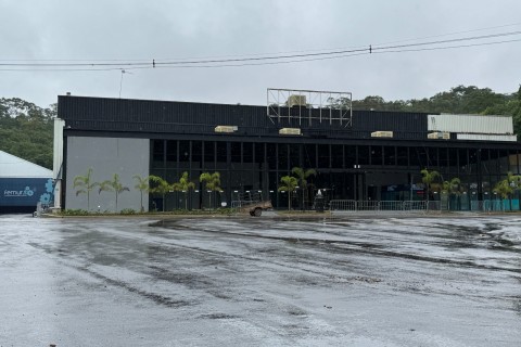 FEMUR 2026 inicia montagem dos estandes e entra na fase final de preparação da feira