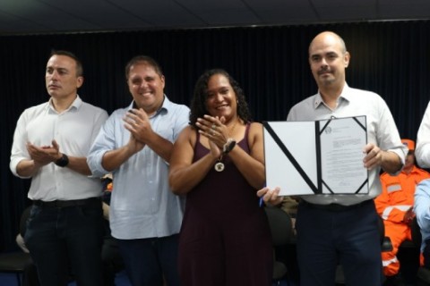 Governo de Minas transfere a capital para Ubá e anuncia pacote de investimentos para a infraestrutura da cidade