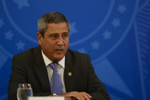 Moraes mantém prisão do general Braga Netto