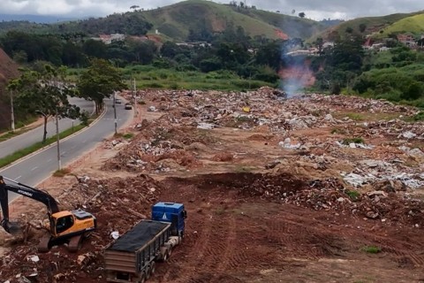 Prefeitura inicia desmobilização dos bota-foras utilizados após enchente de fevereiro