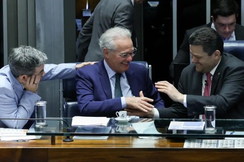 Por unanimidade, Senado aprova isentar IR para quem ganha até RS 5 mil