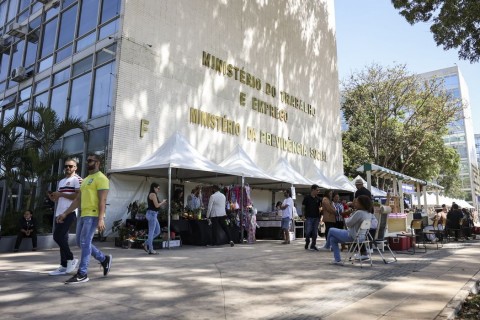 Governo libera mais R$ 4,6 bi para pagar saque-aniversário do FGTS