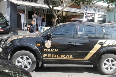 Cláudio Castro é alvo da segunda fase da Operação Sem Refino