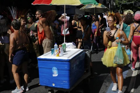 Saiba como se prevenir dos golpes financeiros no carnaval