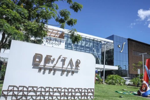 Jair Bolsonaro é internado para ser submetido a cirurgia nesta quinta