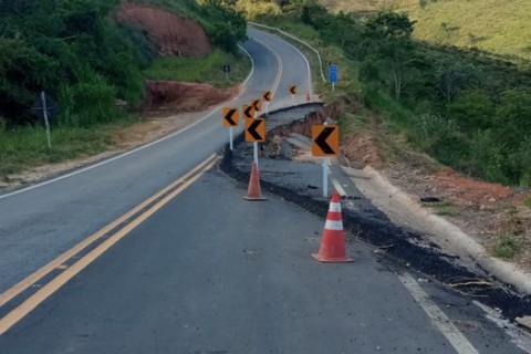 DER-MG interdita AMG-0520 na Zona da Mata para obras de reparo na pista