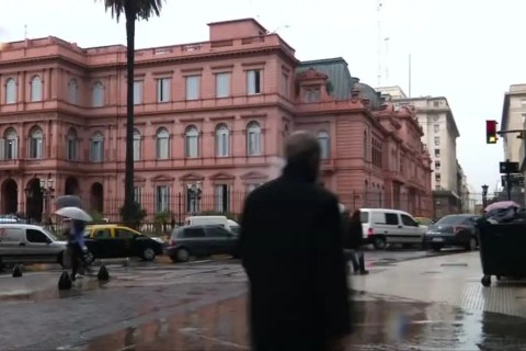 Milei proíbe acesso de jornalistas à Casa Rosada: “ataque à imprensa”