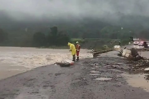 Inmet emite alerta de chuvas intensas para 14 unidades da federação