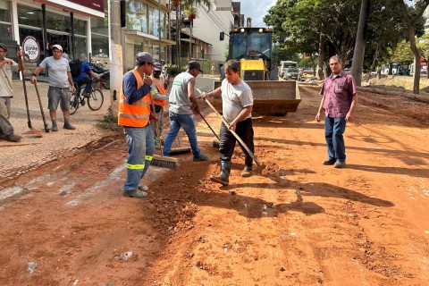 Prefeitura libera trânsito em dois importantes trechos da Avenida Beira-Rio após conclusão de muros de gabião
