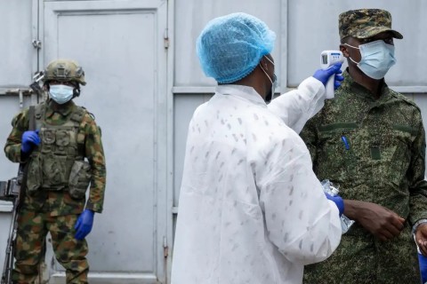 Ebola: veja cronologia da doença e entenda causa de surtos na África
