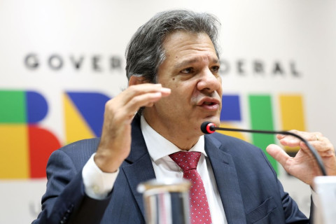 Haddad diz que alternativa ao aumento do IOF pode ser antecipada