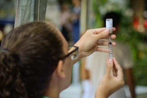 Vacinação nacional contra gripe começa no sábado