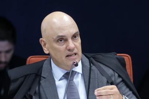 Moraes nega prisão domiciliar e mantém Bolsonaro preso na PF
