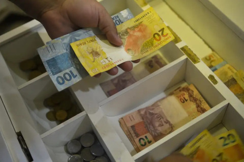 Portabilidade de consignado para CLT entre bancos começa a valer