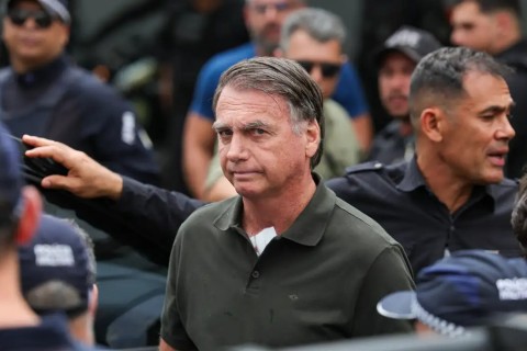 Bolsonaro cita paranoia em audiência de custódia; prisão é mantida