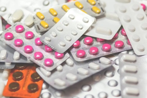 Anvisa proíbe lotes de medicamento para tratar câncer