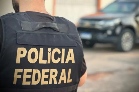 Funcionários e ex-funcionários da Caixa são alvos de operação da PF